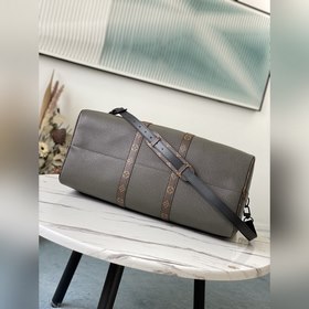 LV Артикул： M30483 Вирджил Абло привнесовременный дух в классич