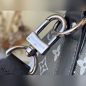LV Артикул： M40567 Серебристые полоски (с плечевым ремнем) являю