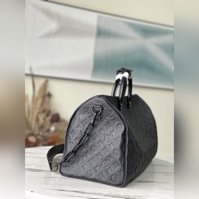 LV Артикул： M44470 Полностью из кожи с тиснением Эта сумка Keep
