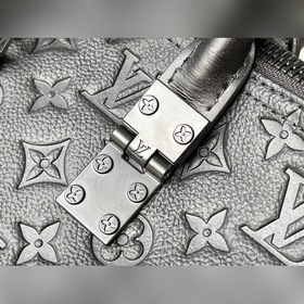 LV Артикул： M44470 Полностью из кожи с тиснением Эта сумка Keep