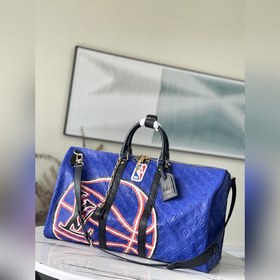 LV Артикул： M53766 Классическая мягкая дорожная сумка Выпущенна