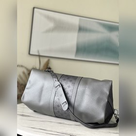 LV Артикул： M53766 Серебристая классическая мягкая дорожная сумк