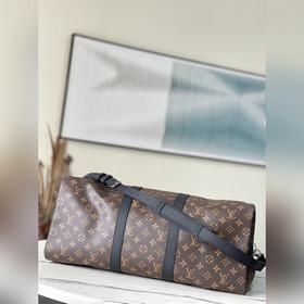 LV Модель： M56710 Черная сумка для путешествий с узором в стиле 