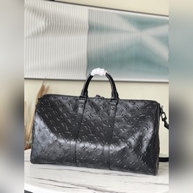 LV Артикул： M57963 Черная дорожная сумка с классическим тисненым