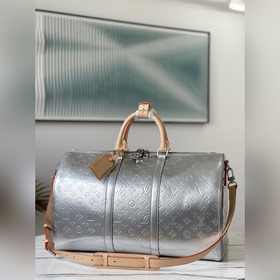LV Артикул： M58758 Дорожная сумка Monogram Vernis из кожи с мета