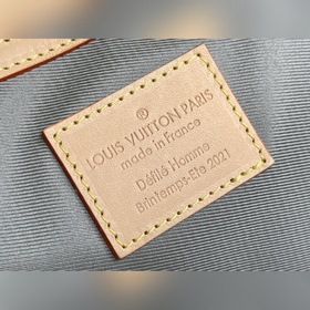 LV Артикул： M58758 Дорожная сумка Monogram Vernis из кожи с мета