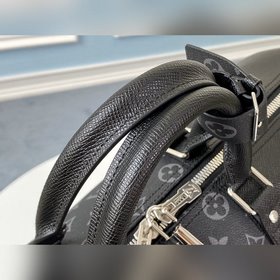 LV модель M30235 черная сумка KEEPALL 45 (с плечевым ремнем) Мягк