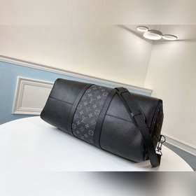 LV модель M30235 черная сумка KEEPALL 45 (с плечевым ремнем) Мягк