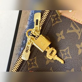 LV модель M41418 Keepall является классической сумкой из серии до