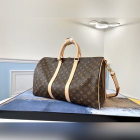 LV модель M41418 Keepall является классической сумкой из серии до