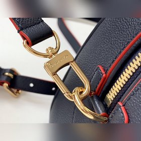 LV Модель M43501 Знаковые особенности дизайна Уникальная форма и 