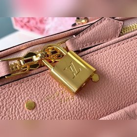LV Модель M44069 Знаковые особенности дизайна Уникальная форма и 