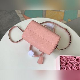 LV Модель M44069 Знаковые особенности дизайна Уникальная форма и 