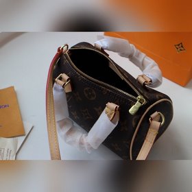 Подушка LV Размеры： 16,0 x 12,5 x 10,0 см (Длина x Высота x Шири