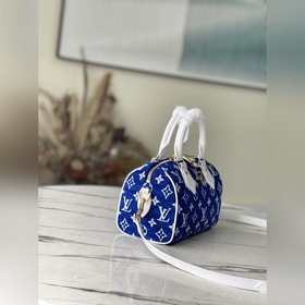 LV Артикул： M20751  Сумка 20 Эта сумка 20 из серии Match являе