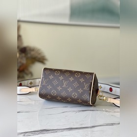 LV Артикул： M41114 Черный Чехол для подушки Новая коллекция осен