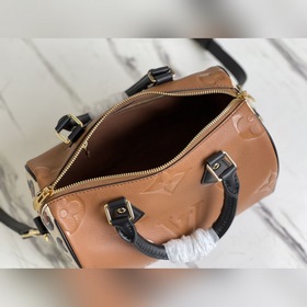 LV Модель： M45840 Сумка Speedy Bandoulière 25 , представленная в 