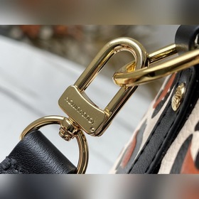 LV Модель： M45840 Сумка Speedy Bandoulière 25 , представленная в 