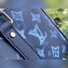 LV Артикул： M57844 Вирджил Абло (Virgil Abloh) сконцентрировал к