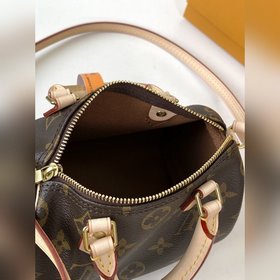 LV Модель M61252 Сумка Nano Speedy из классической ткани Monogram