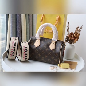 LV Артикул： M41114 Абрикосовый Подушка-сумка Новинка осень-зима