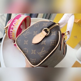 LV Артикул： M41114 Розовый Новая модель подушки-сумки из коллек