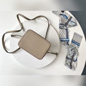 LV Модель M68709 Абрикосовый Nano Lockme Bucket Сумка Изготовлена