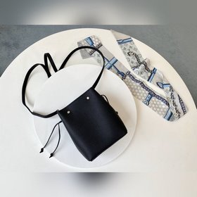 LV Модель M68709 Черная сумка Nano Lockme Bucket Изготовлена из м