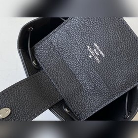 LV Модель M68709 Черная сумка Nano Lockme Bucket Изготовлена из м