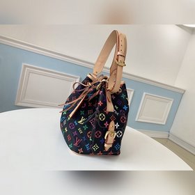 LV Классическая модель M42229 черного цвета Эта сумка с завязками