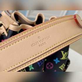 LV Классическая модель M42229 черного цвета Эта сумка с завязками