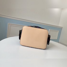 LV Классическая модель M42229 черного цвета Эта сумка с завязками