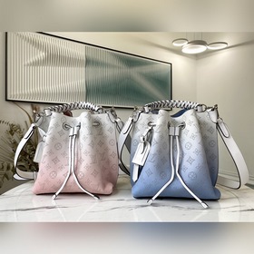 LV Артикул： M57853 Сумка-бакет Muria с градиентным синим цветом 