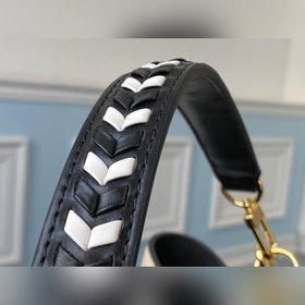 LV Артикул： M56889 Молочно-белая сумка NéoNoé среднего размера С