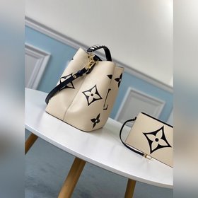 LV Артикул： M56889 Молочно-белая сумка NéoNoé среднего размера С
