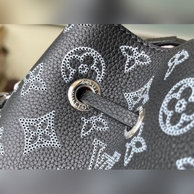 LV Артикул： M21096 Сумка-бакет и прилагаемый круглый кошелек из