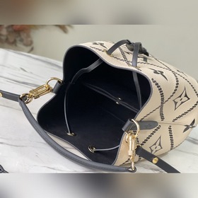 LV Артикул： M46023 Молочно-белая мини-сумка-бакет из кожи Эта с