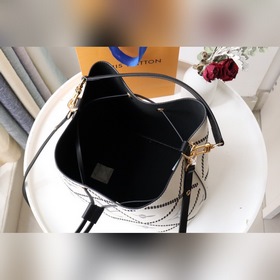 LV Артикул： M46023 Молочно-белая мини-сумка-бакет из кожи Эта с