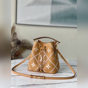 LV Артикул： M46029 Коричневая мини-сумка-бакет из кожи Эта сумк