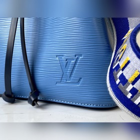 LV Модель： M57691 Синяя сумка NéoNoé BB С новым широким плечевым