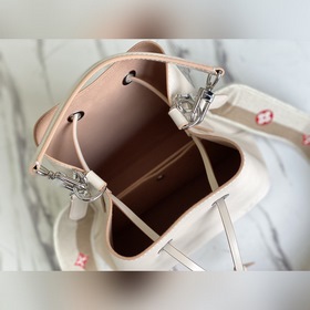 LV Модель： M57693 Бежевый NéoNoé BB Сумка-бакет С новым широким