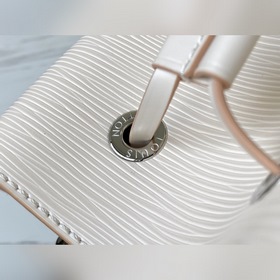 LV Модель： M57693 Бежевый NéoNoé BB Сумка-бакет С новым широким