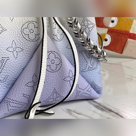 LV Артикул： M57856 Сумка Bella из перфорированной кожи Monogram
