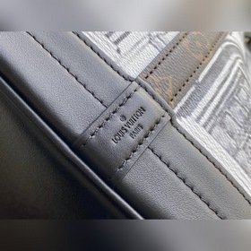 LV Артикул： M69721 Новейшая сумка Noé из коллекции Louvre на осе