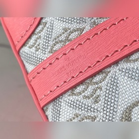 LV Артикул： M81112  Сумка Noé Purse Классическая сумка Noé в ми