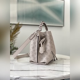 LV Модель： M55 Розово-фиолетовая сумка-бакет Muria из перфорирова