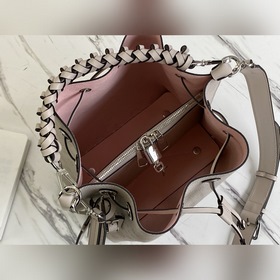 LV Модель： M55 Розово-фиолетовая сумка-бакет Muria из перфорирова
