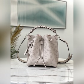 LV Модель： M55 Розово-фиолетовая сумка-бакет Muria из перфорирова
