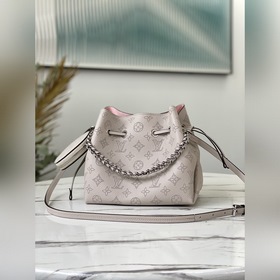 LV Артикул： M57201 Розово-фиолетовая сумка BELLA Bella Компактна
