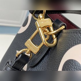 LV « » Артикул： M45256 Черный шелкография &nbsp; NéoNoé Средн